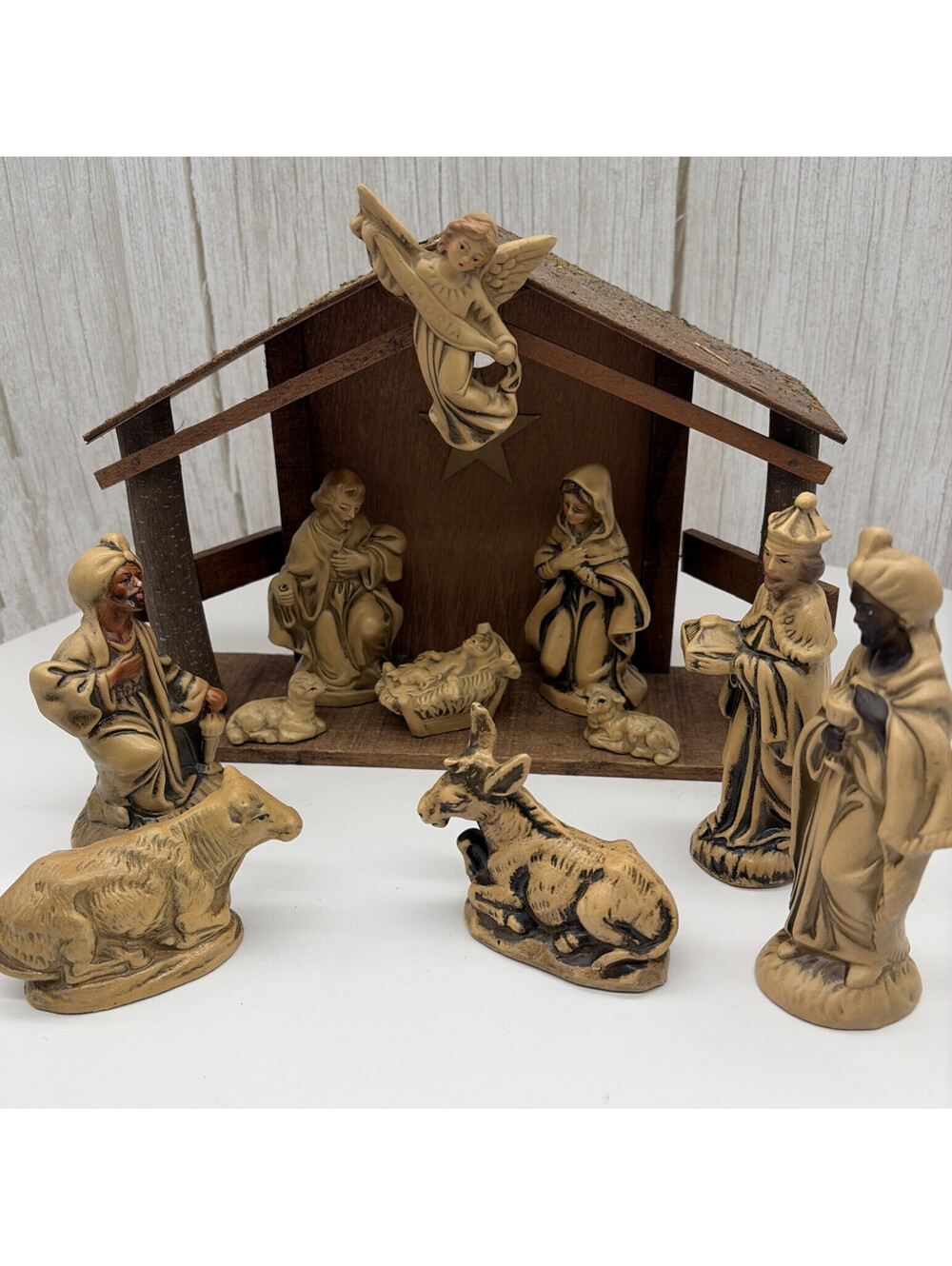 Vintage 12 Piece Nativity Set Made In Japan Resin Figures Wood Creche Christmas